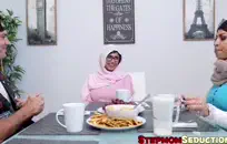 مثير bhabhi سخيف مع زوجها.