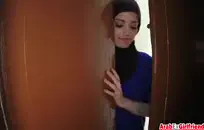 سميكة الأبنوس الملاعين بوسها حتى تبكي.