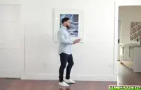 كيتي الإلهة تمتص الديك ثم يركبه.