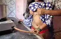 فاتنة مفلس الساخنة استمناء مع دسار لها.