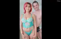 صورنيك نساء كبار السن مع مراهقين