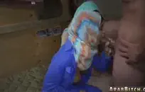 ممرضة شقية مع ضخمة الثدي وجمل الرطب.